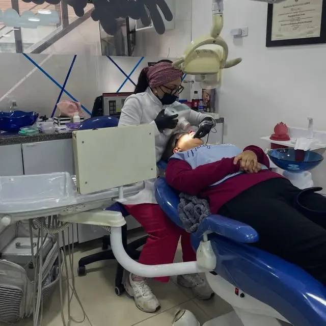 La doctora en un control